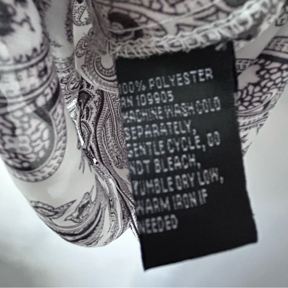 Milano Paisley Ruffle Top - Picture 7 of 7